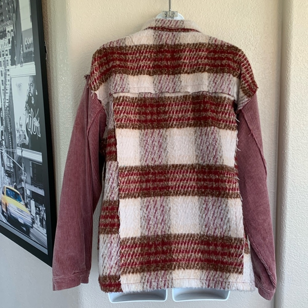 Pols jacket women's L corduroy plaid, fleece, button front, pockets. Shacket euc - Picture 8 of 17